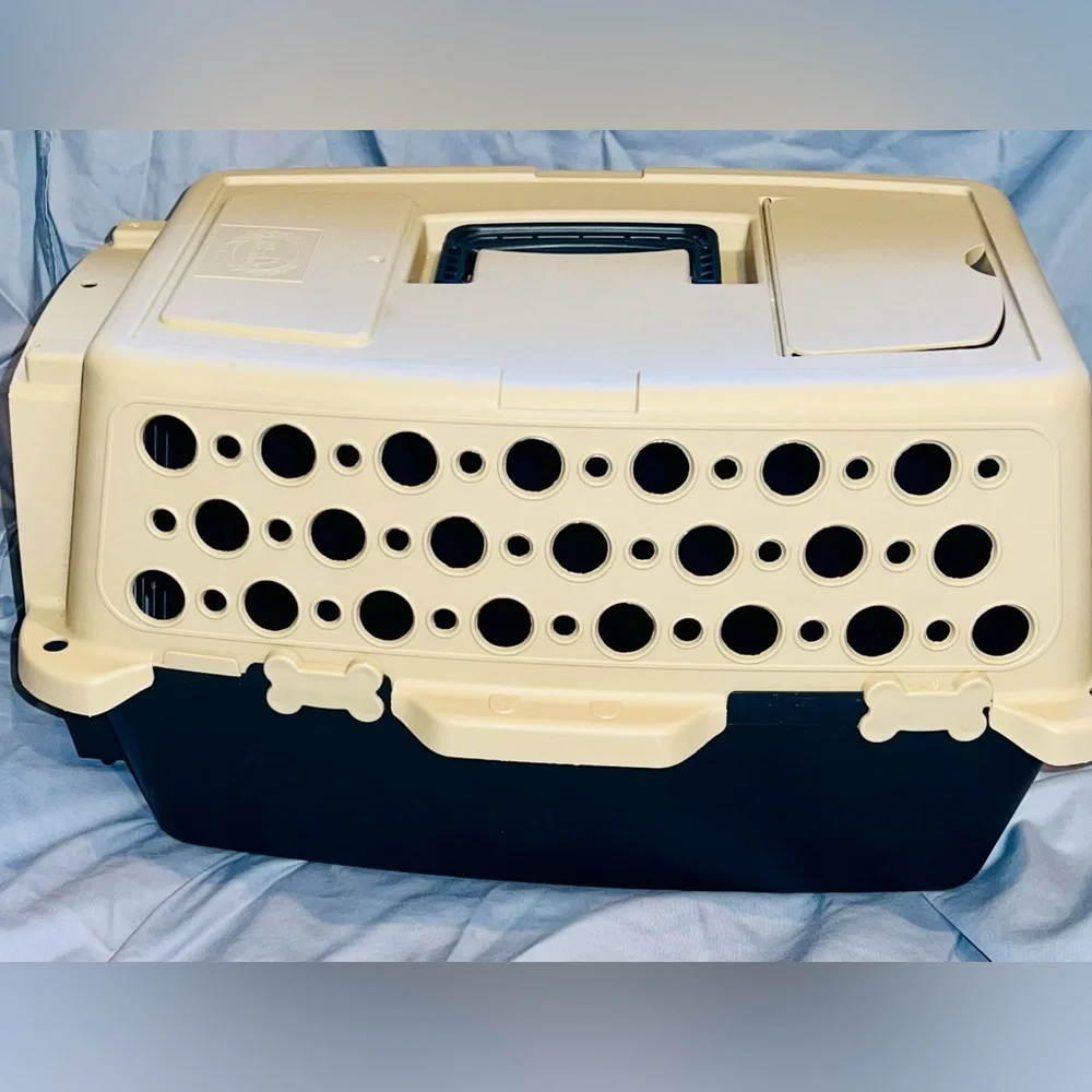 Small dog crate